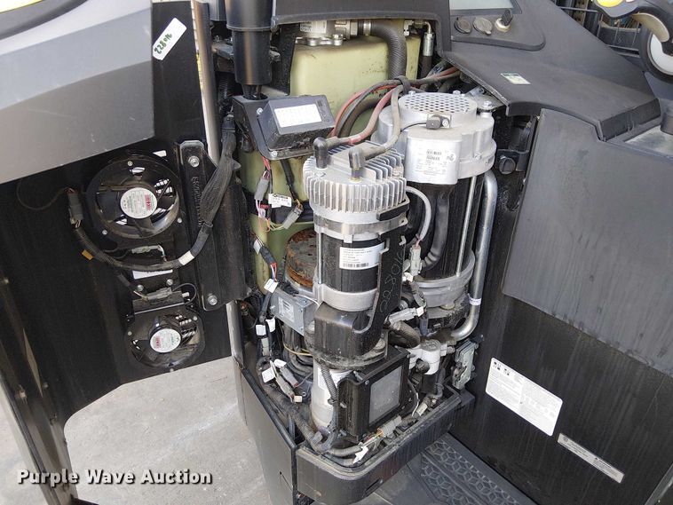 image for item EE5030 2023 Hyster N35ZR3 reach truck