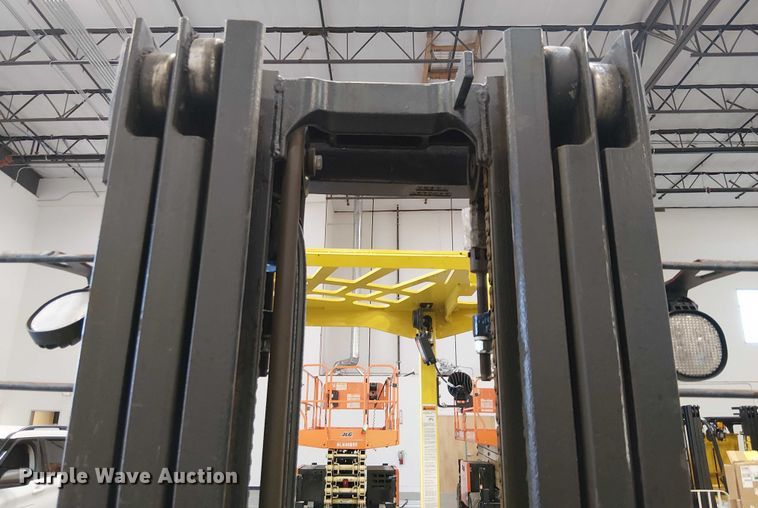 image for item EE5031 2023 Hyster E35HSD3-18 forklift