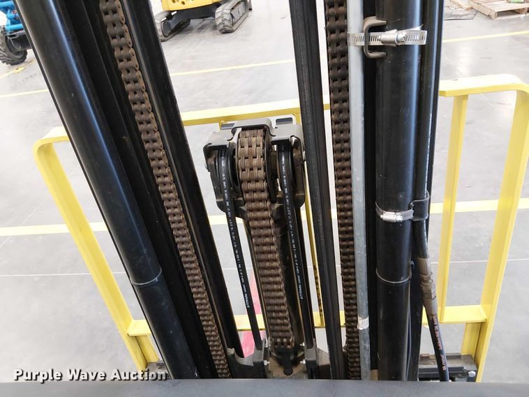 image for item EE5031 2023 Hyster E35HSD3-18 forklift