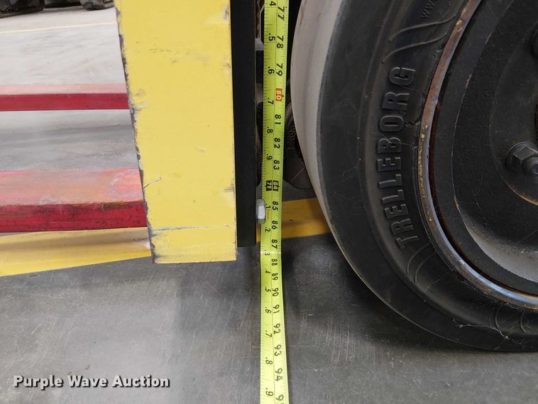 image for item EE5031 2023 Hyster E35HSD3-18 forklift