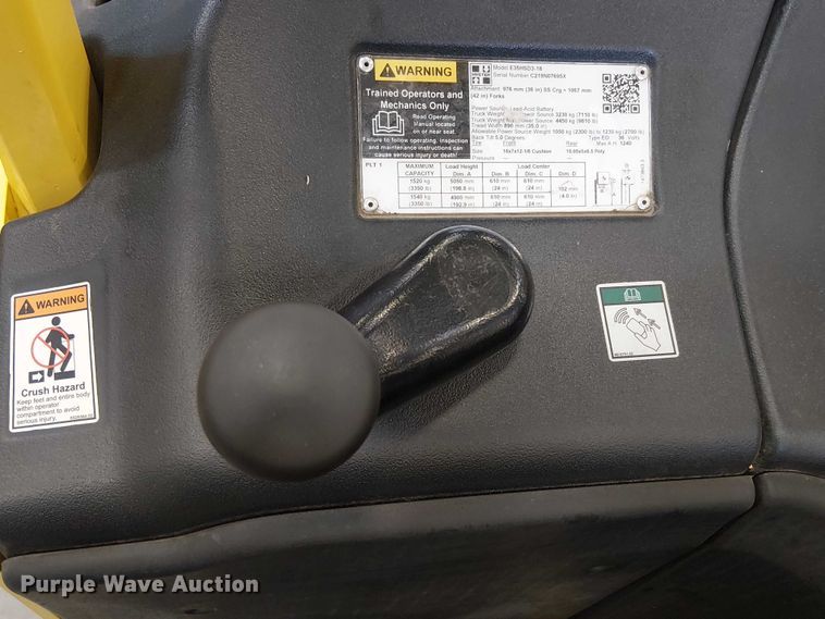 image for item EE5031 2023 Hyster E35HSD3-18 forklift