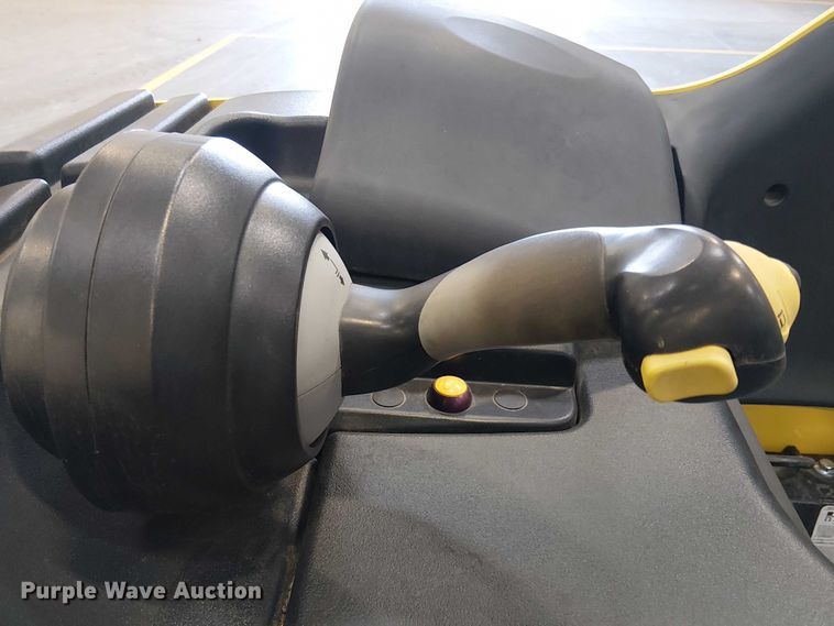 image for item EE5031 2023 Hyster E35HSD3-18 forklift