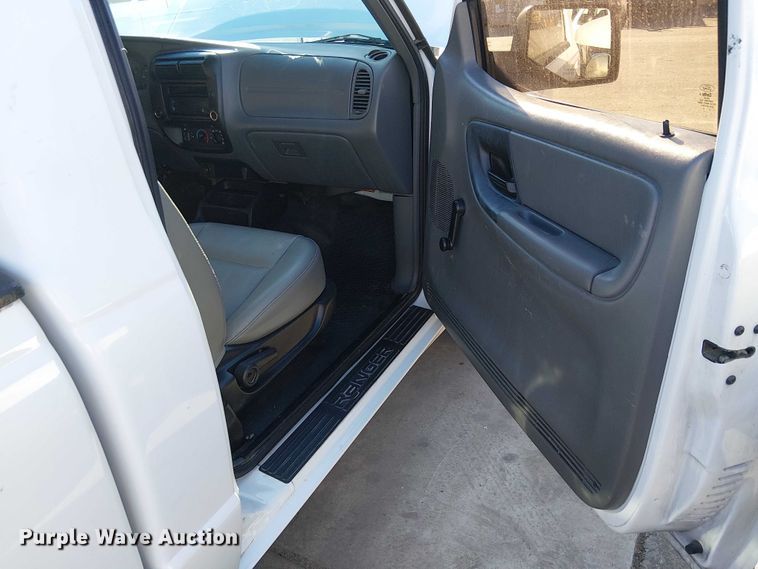 image for item EE5033 2011 Ford Ranger pickup truck