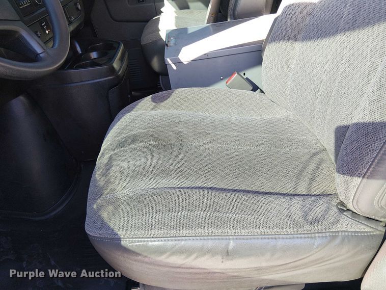 image for item EE5036 2017 Chevrolet Express van