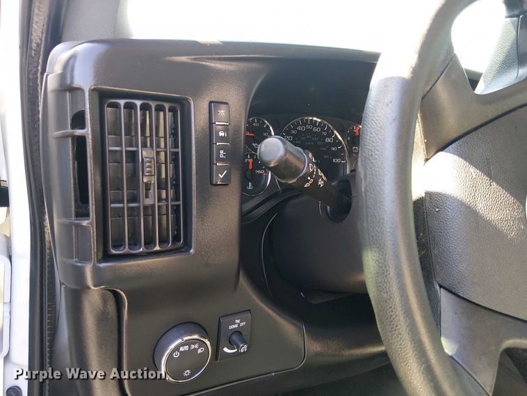 image for item EE5036 2017 Chevrolet Express van