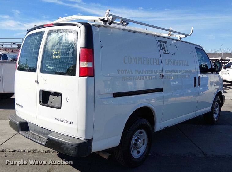 image for item EE5038 2012 Chevrolet Express van