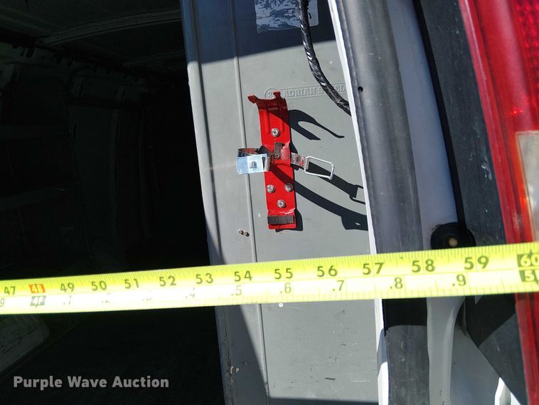 image for item EE5038 2012 Chevrolet Express van