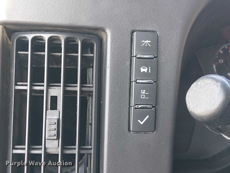 image for item EE5038 2012 Chevrolet Express van