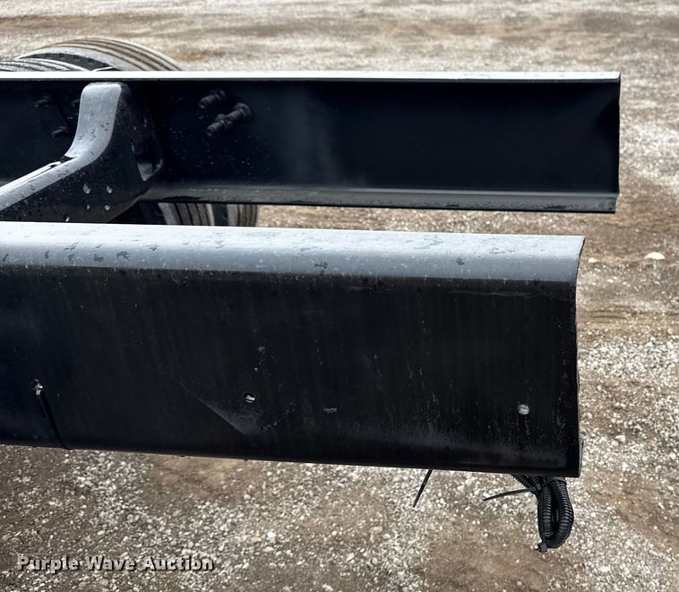 image for item EG1780 2016 Ford F650 Super Duty  truck cab and chassis