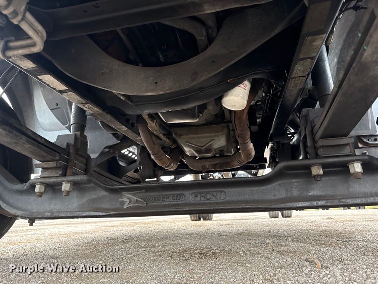 image for item EG1780 2016 Ford F650 Super Duty  truck cab and chassis