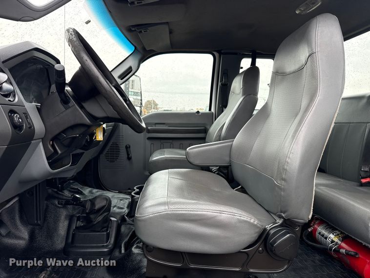 image for item EG1780 2016 Ford F650 Super Duty  truck cab and chassis