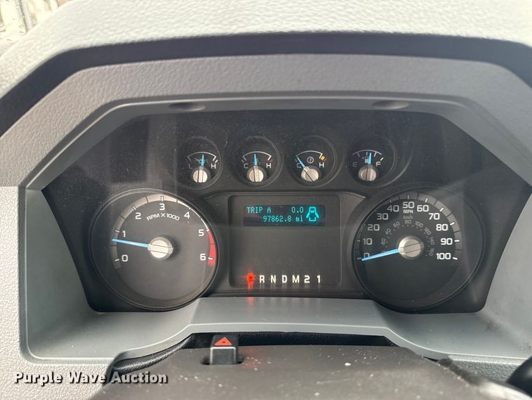 image for item EG1780 2016 Ford F650 Super Duty  truck cab and chassis