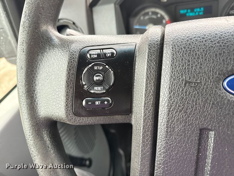 image for item EG1780 2016 Ford F650 Super Duty  truck cab and chassis