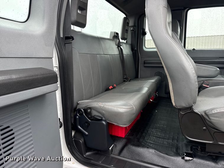 image for item EG1780 2016 Ford F650 Super Duty  truck cab and chassis