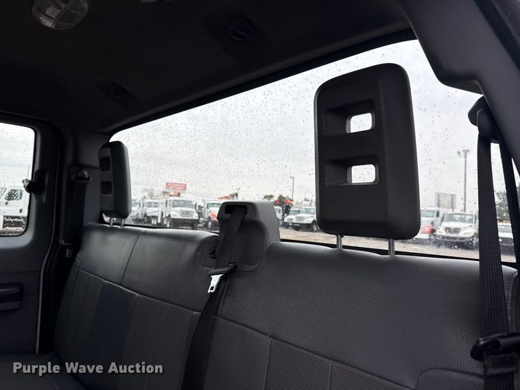 image for item EG1780 2016 Ford F650 Super Duty  truck cab and chassis