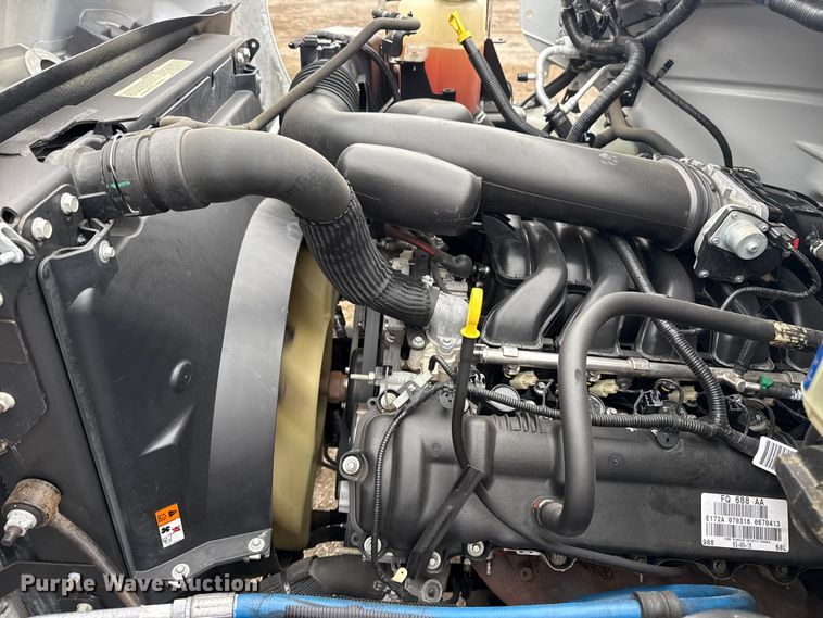 image for item EG1780 2016 Ford F650 Super Duty  truck cab and chassis