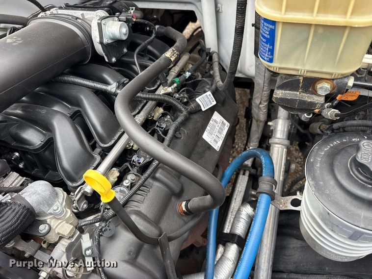 image for item EG1780 2016 Ford F650 Super Duty  truck cab and chassis