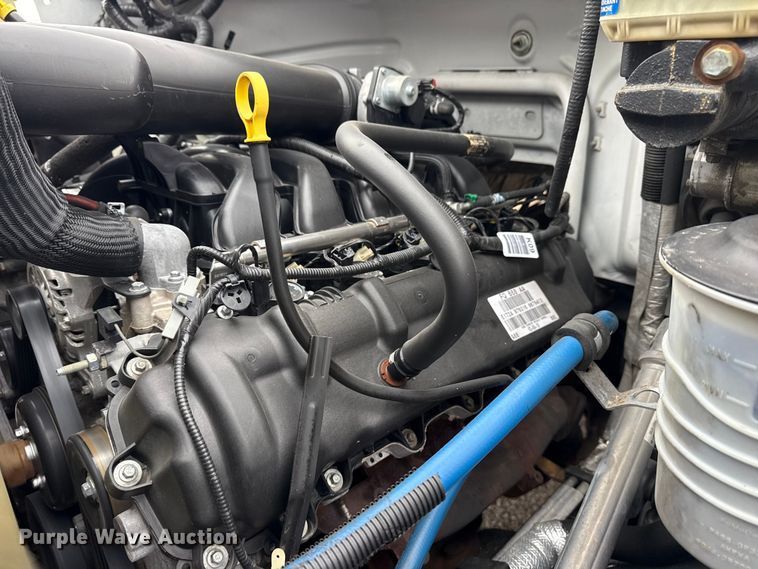 image for item EG1780 2016 Ford F650 Super Duty  truck cab and chassis