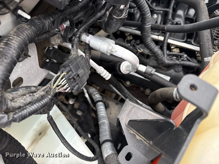 image for item EG1780 2016 Ford F650 Super Duty  truck cab and chassis