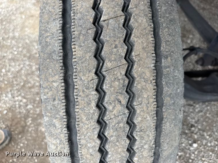 image for item EG1780 2016 Ford F650 Super Duty  truck cab and chassis