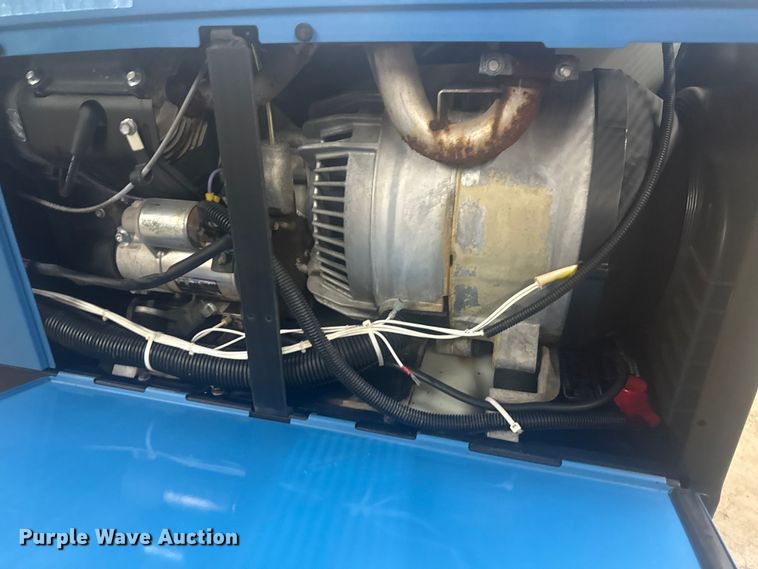 image for item EG1787 Miller Bobcat 225 welder/generator