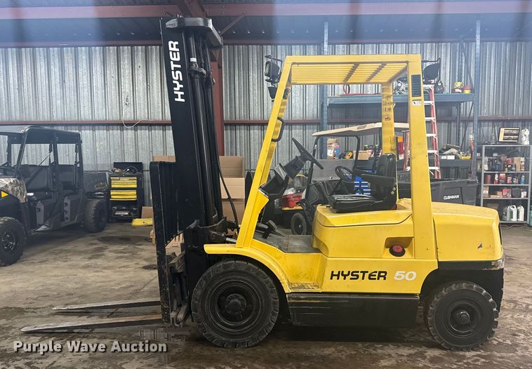 image for item EG1788 1999 Hyster H50XM forklift