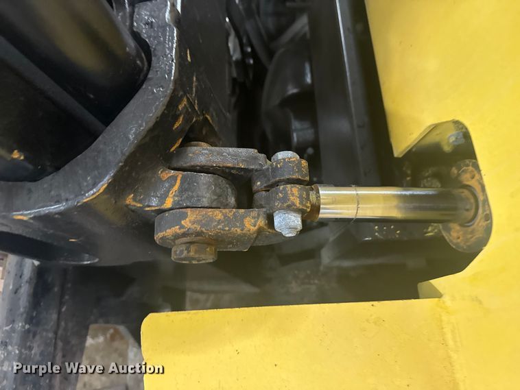 image for item EG1788 1999 Hyster H50XM forklift