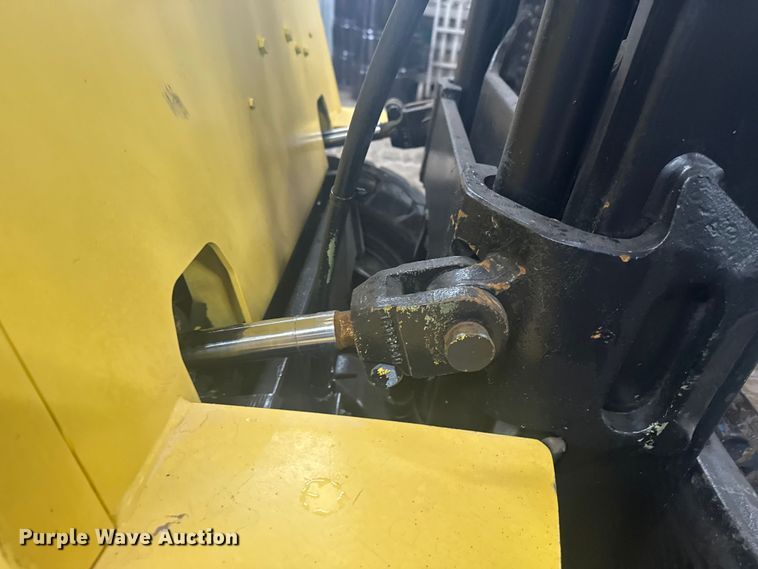 image for item EG1788 1999 Hyster H50XM forklift