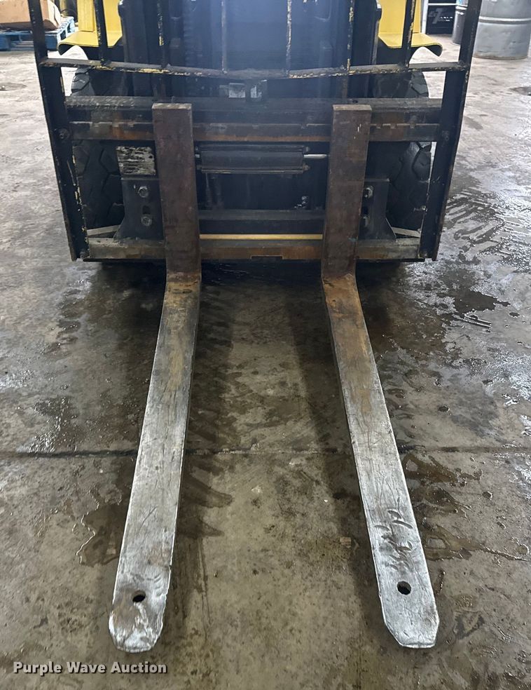 image for item EG1788 1999 Hyster H50XM forklift