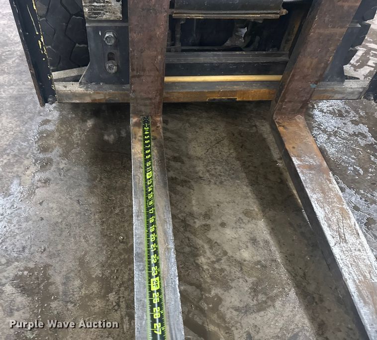 image for item EG1788 1999 Hyster H50XM forklift