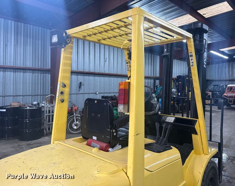 image for item EG1788 1999 Hyster H50XM forklift