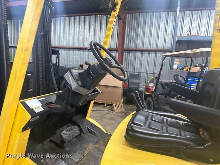 image for item EG1788 1999 Hyster H50XM forklift