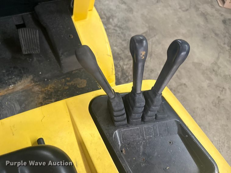 image for item EG1788 1999 Hyster H50XM forklift