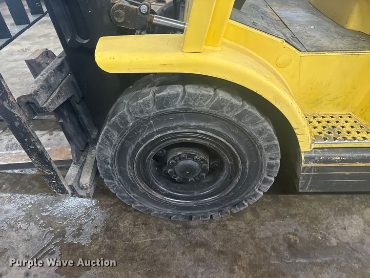 image for item EG1788 1999 Hyster H50XM forklift