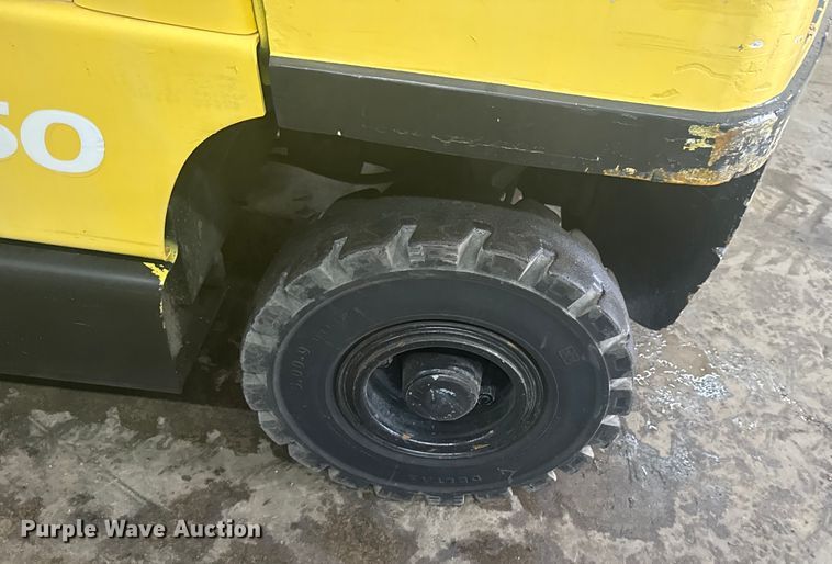 image for item EG1788 1999 Hyster H50XM forklift