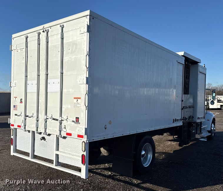 image for item EG1791 2014 Peterbilt 337 box truck