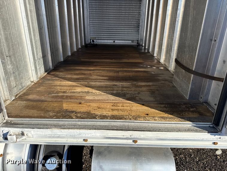 image for item EG1791 2014 Peterbilt 337 box truck