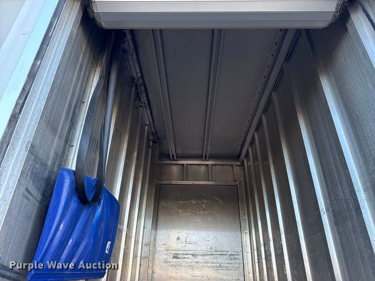 image for item EG1791 2014 Peterbilt 337 box truck