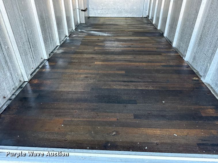 image for item EG1791 2014 Peterbilt 337 box truck