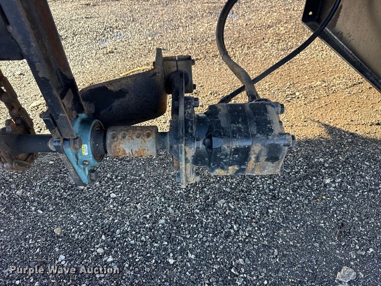 image for item EG1791 2014 Peterbilt 337 box truck