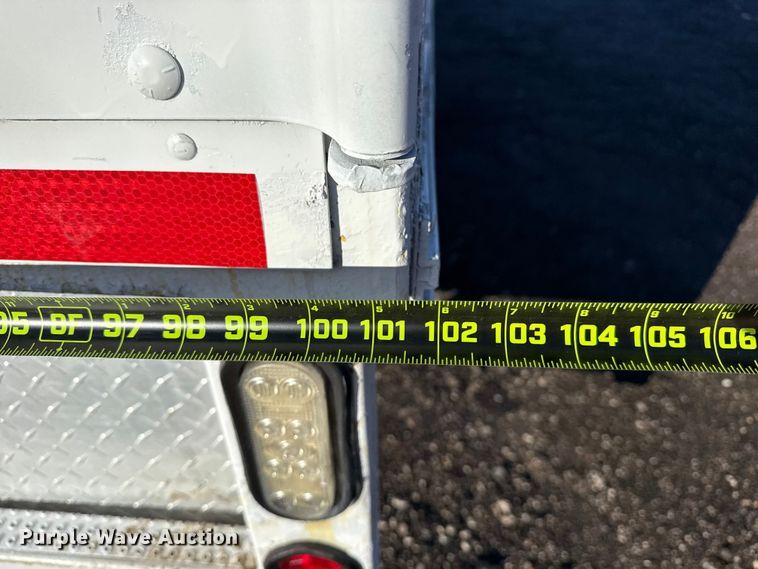 image for item EG1791 2014 Peterbilt 337 box truck