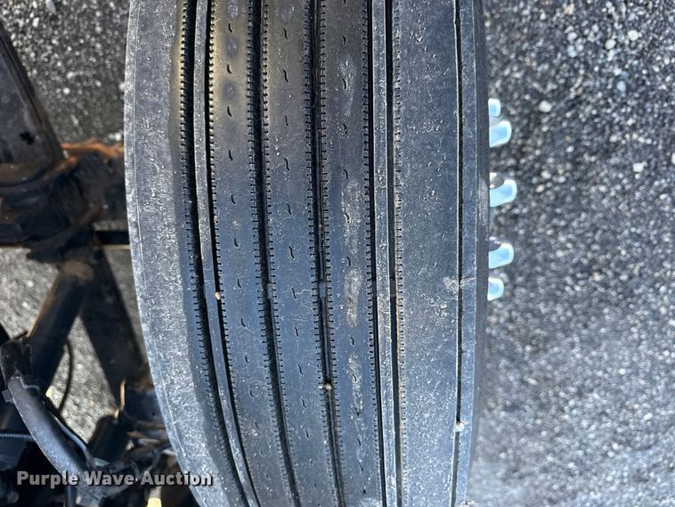 image for item EG1791 2014 Peterbilt 337 box truck