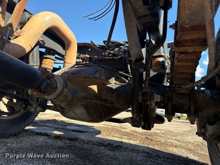 image for item EG1799 2017 Ford F550 Super Duty XL pickup truck cab and chassis