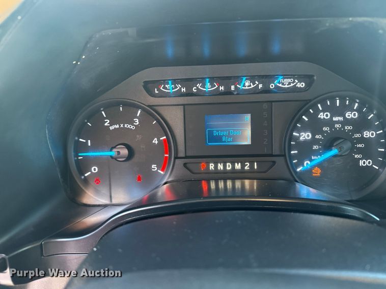 image for item EG1799 2017 Ford F550 Super Duty XL pickup truck cab and chassis