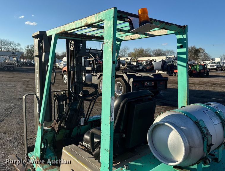 image for item EG1803 Mitsubishi FGC25 forklift