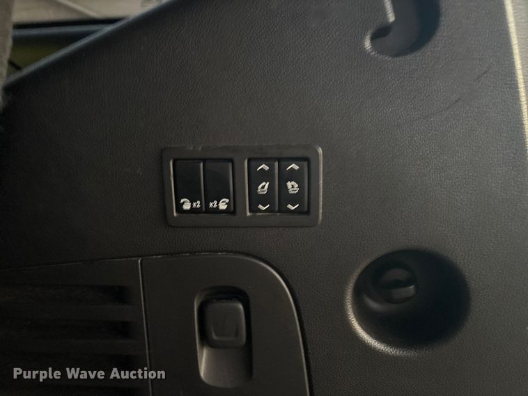 image for item EG8303 2015 Chevrolet Tahoe LTZ SUV