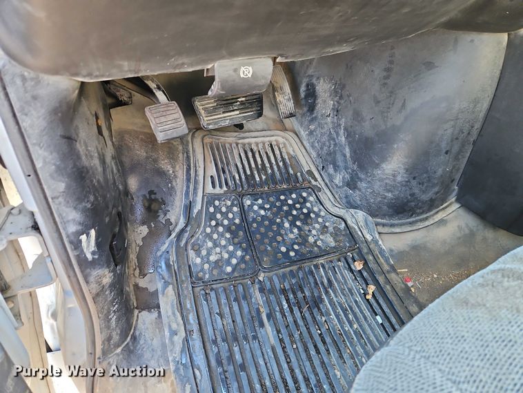 image for item EI8932 2016 Chevrolet Express 2500 van