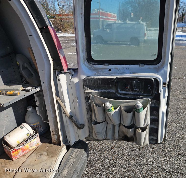 image for item EI8932 2016 Chevrolet Express 2500 van