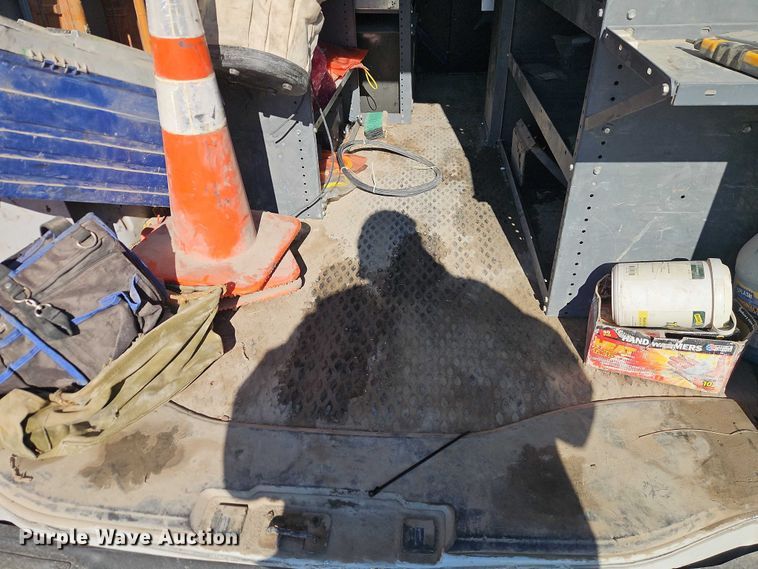 image for item EI8932 2016 Chevrolet Express 2500 van