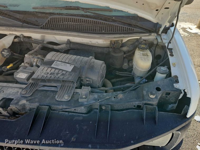 image for item EI8932 2016 Chevrolet Express 2500 van